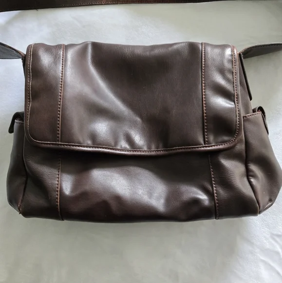 Relic Brown Faux Leather Messenger Bag - Picture 15 of 16